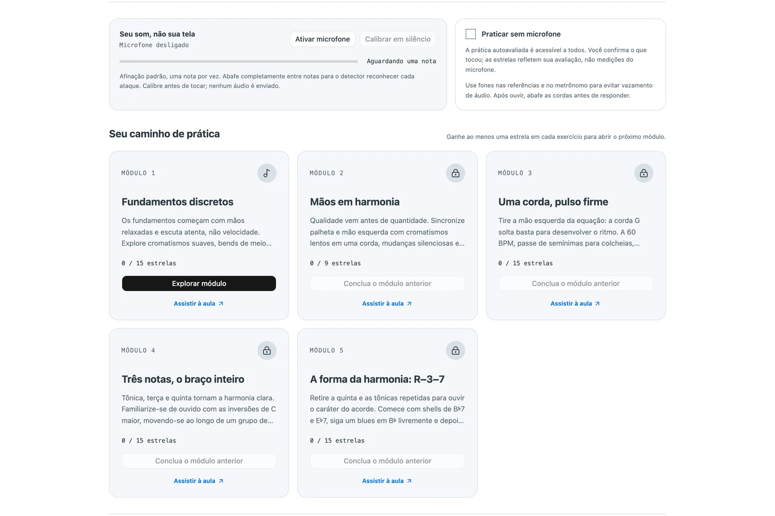 Tela do caminho de prática: painel do microfone com medidor acima de cinco módulos, o primeiro aberto e os outros quatro bloqueados até concluir o anterior.